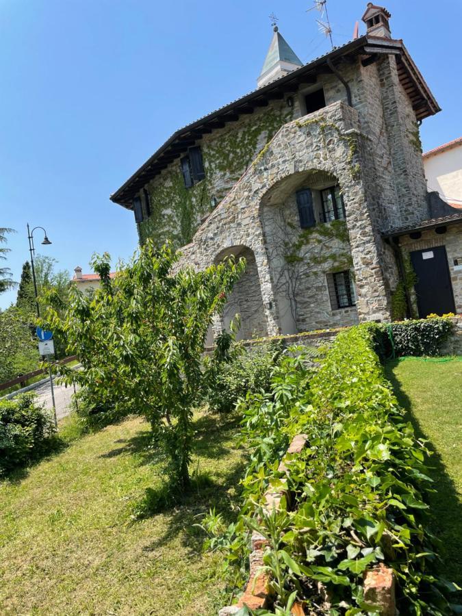 Hotel Conti Formentini San Floriano del Collio Exterior photo